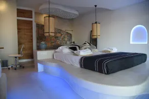 EXCEPTIONAL VILLA FACING THE SEA: VILLA INFINITY - Image 5