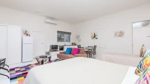 WYTONIA CABANA - Port Fairy, VIC - Image 4