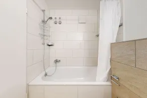 Ideal Iselin 2 Room w/ Storage, 1min to Local Market, by Blueground - Image 3