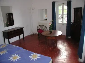 Inviting stone house (2 pers.), Well-kept park with large pool - Image 2