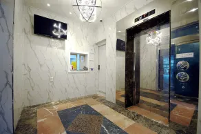 King Hotel - Image 2