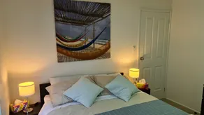 4 bedroom, 4 bathroom lakefront home. - Image 3