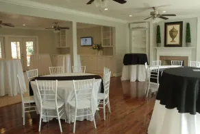 The Oaks Bed and Breakfast - Image 2