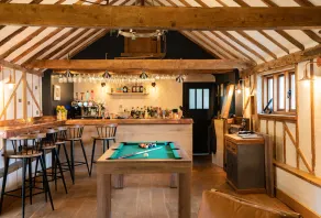 Tewinbury Farm Hotel - Image 4