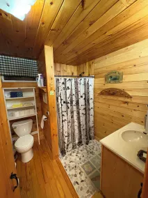 Lakefront camp on Great Pond - Image 4