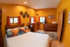Mountain View, jacuzzi, bright spacious Ecovillage - Image 5