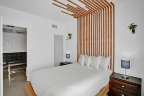 Miami Beach Deluxe One Bedroom apartment Sleeps 3 - Image 3