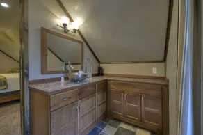 The Bunker on 22 acres, Mountain Views, hiking - Image 4