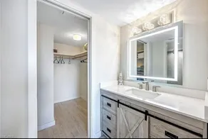 Luxury condo on the beach  - Image 3