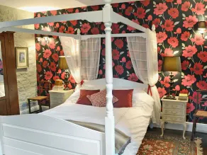 A stylish barn conversion offering high spec open plan accommodation. - Image 3