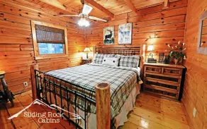 Pet friendly-umzäunten Hof am Ellijay River, Whirlpool, abgeschirmte Veranda, Pool tbl - Image 4