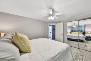 Near Clearwater🏖🏄Home❤️Pool🏊King Bed🛌Parking🚘 - Image 5