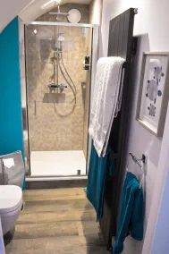 Derecroft Glamping Luxury Lodgepods - Image 4
