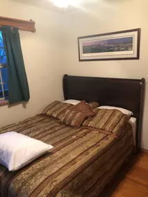 Private Cottage at Lake Cumberland Resort- a gated lakefront Community - Image 5