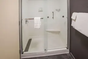 Musical Instrument MuseumTour! Convenient Unit w/ Patio! Outdoor Pool & Hot Tub - Image 3