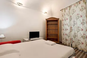 Pet-Friendly Apartment Bilocale Merlino with Mountain View & Wi-Fi - Image 5