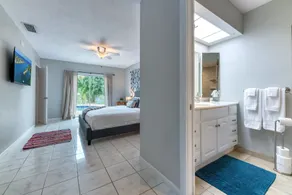 Casa Del Sol Pool Bungalow Sleeps 8 Near Beach - Image 2