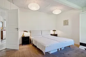 Rummeligt sommerhus med pool - Image 5