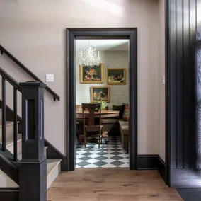 Restored stonehouse in the heart of Perth. - Image 2