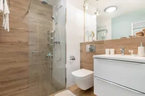 Cozy Apartment with Balcony | 400 m to the Beach - Image 3