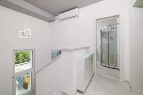 Villa with swimming pool and jacuzzi - Image 3