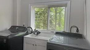 Lakefront Hideaway w/ Private Beach + Dock | Parry Sound - Image 3