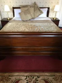 Galway's CastleHacket House King's Room - Image 5