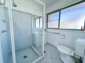 Pet Friendly, Magnificent Ocean Views, A minutes' Easy Stroll To The Beach - Image 3