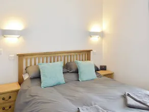 2 bedroom accommodation in Filey - Image 3