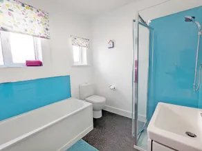 Coney Six - East Wittering -  a family house that sleeps 4 guests  in 2 bedrooms - Image 5