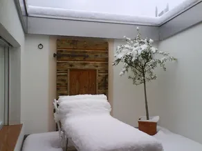 Above the rooftops of Lana - Blue apartment with terrace and sauna - viaDolceVita - Image 3