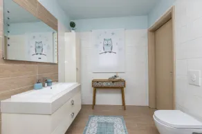 Charmerende hus til børn med forældre på 3000 m2 jord :) - Image 5