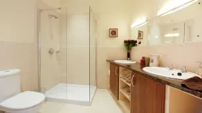 Apartamentos do Velho Mundo na histórica Dublin, perto da prisão de Kilmainham. - Image 3