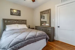 ★★ Grosse Pointe Retreat ★ ★ Downtown Detroit Close ★ 4 - Image 5