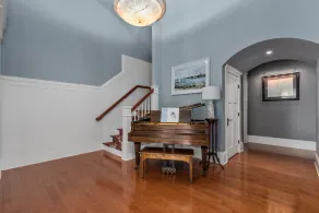 Centrally located Fox Valley estate in sought-after Neenah - Image 2