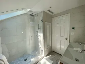 Gehen Sie zum Dorf East Hampton nach Hause - versteckt von belebten Hauptort und Straßen. - Image 2