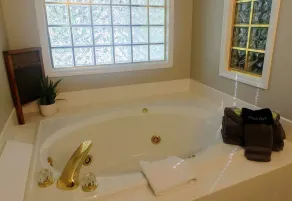 5 bdr vacay everyone will LOVE - Image 4