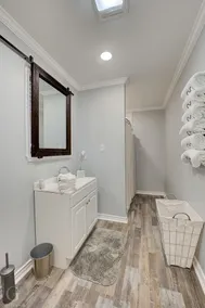 3 BR/3BA- 2 King size BR and 1 double bed, suite style BR. Double BR = 2 beds.  - Image 4