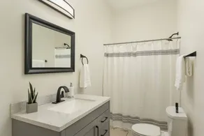 Chatt Blue Bungalow - Pet Friendly, Mins to Downtown! - Image 3