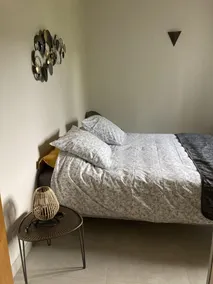 Gîtes 6 Personnes Climatisés Dans un mas de Charme et de Caractère Avec Piscine - Image 5