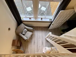 Self-catering, galleried studio cottage with parking outside - Image 2