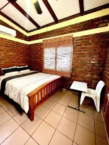 Sensational Surfers Paradise Casita or .... \"Love Shack\" - Image 2