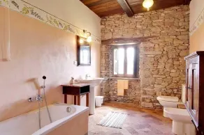 3 bedroom villa (8 sleeps) with private pool in Garfagnana - Image 5