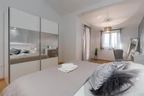 Luksus sommerhus med pool, opskalere faciliteter, 2 terrasser - Image 4