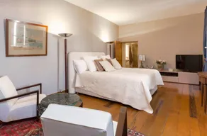 Propriété d’exception XVIIᵉ près d’Avignon – Charme & vue imprenable - Image 4
