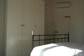 Appartamento di lusso con piscina in posizione da sogno in riva al mare, con vista mozzafiato - Image 4