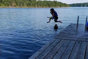 Take It Easy Resort - Cottage #1, Norfork Lake Cabin w/Dock Slip, Walk to Lake - Image 4