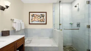3 BDR Ski in/Ski Out Stunning MT Mansfield Views. MOUNTAIN GOLF COURSE ACCESS!! - Image 2