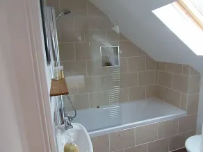 Detached 1st Floor Studio Flat - Image 2