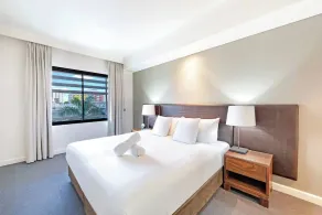 Darwin Harbourside Escape in Two Adjacent Rooms - Image 5